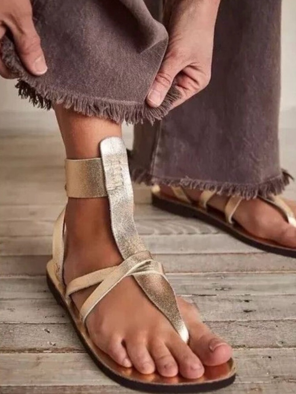 New! Free People Vacation Day Metallic Gold Leather Ankle-Strap Sandals Size 10 - Picture 2 of 12